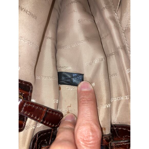 MICHAEL KORS EMBOSSED ANIMAL PRINT WOMENS CROSSBODY BAG - Picture 15 of 16